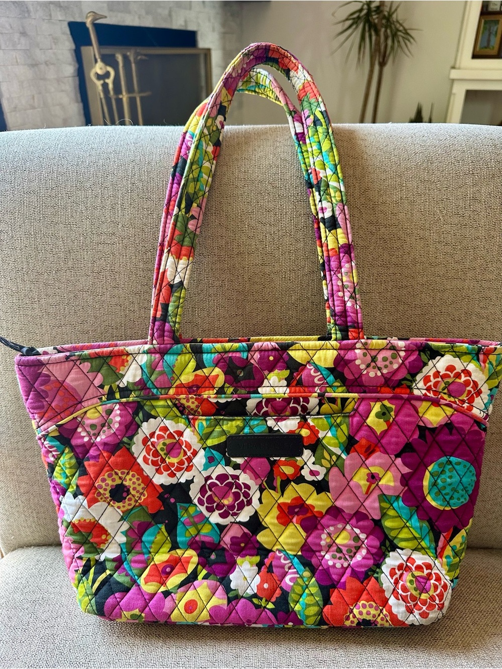 Vera Bradley Zip Tope Small Shoulder Tote Bag in Va Va Bloom Print